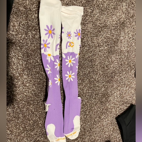 Pro Compression Socks - Picture 1 of 2